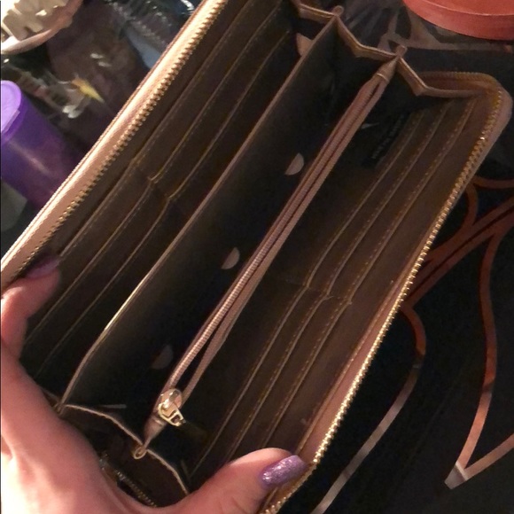 Annie Klein Pink and Gold wallet - Picture 3 of 4